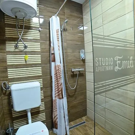 Emili Br 2 公寓 比耶利纳